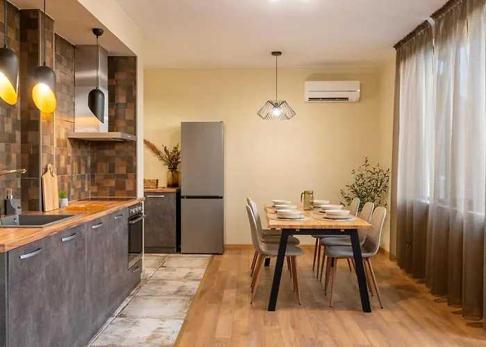 Three Lilies * פלובדיב