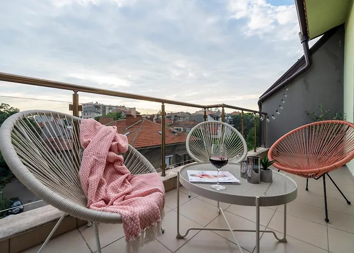 Three Lilies דירה