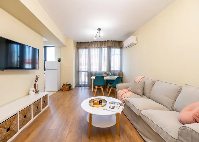 Three Lilies דירה