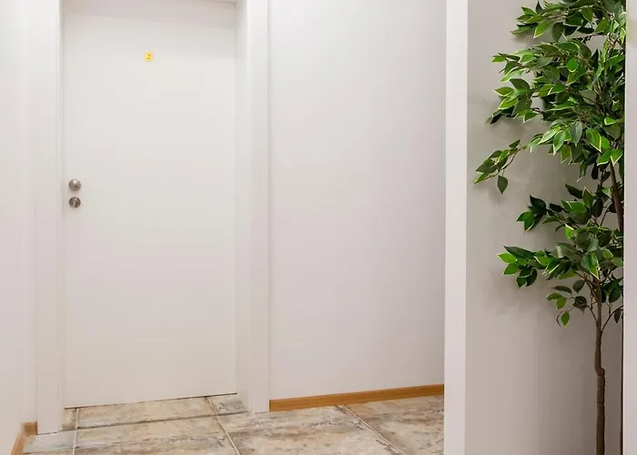 Three Lilies דירה