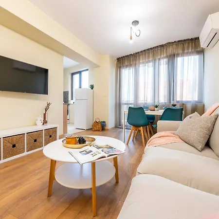 Three Lilies Apartment Plowdiw